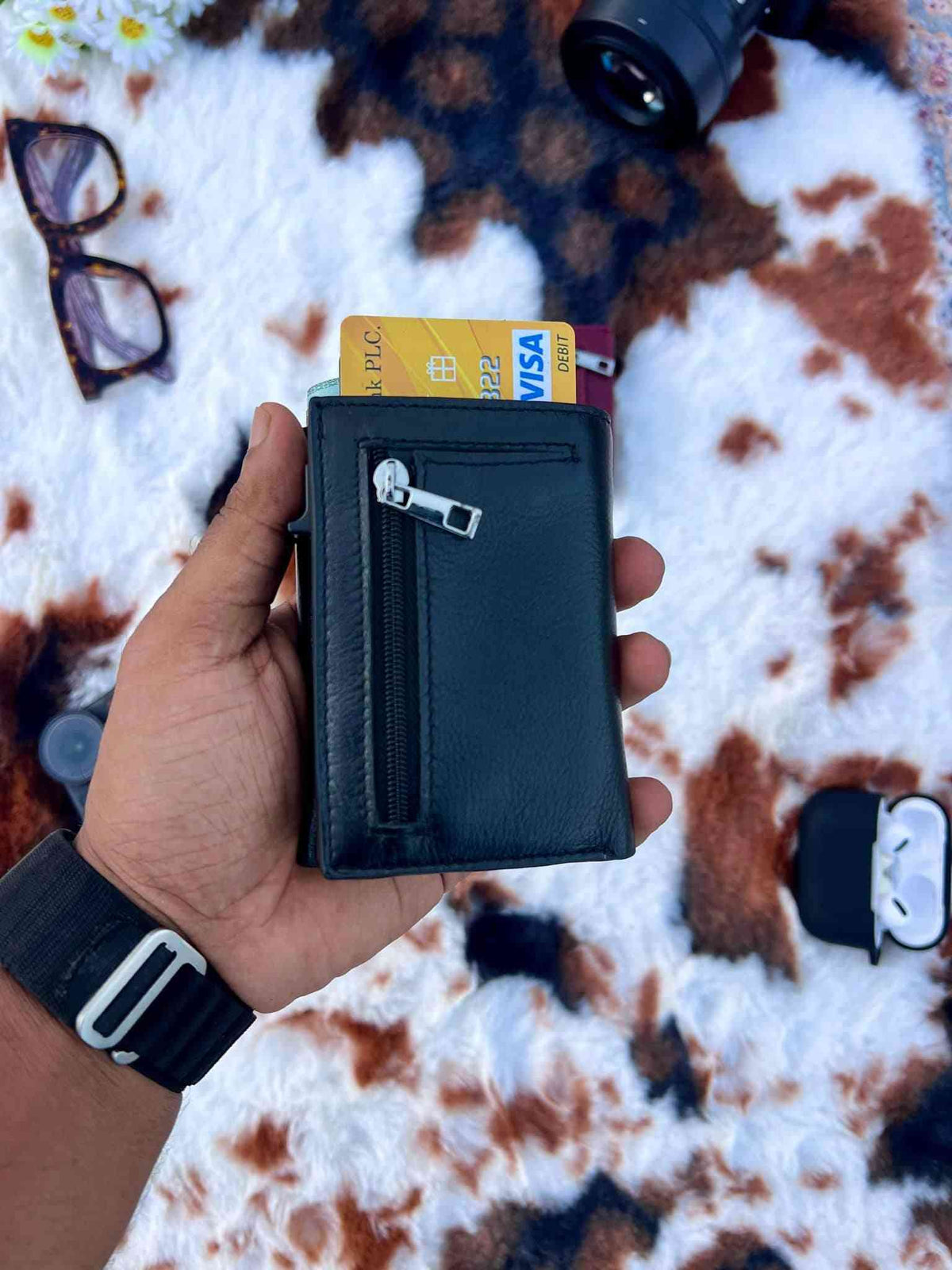 Fenzo Genuine Leather RFID Blocking Smart Wallet & Card Holder with Coin Pocket